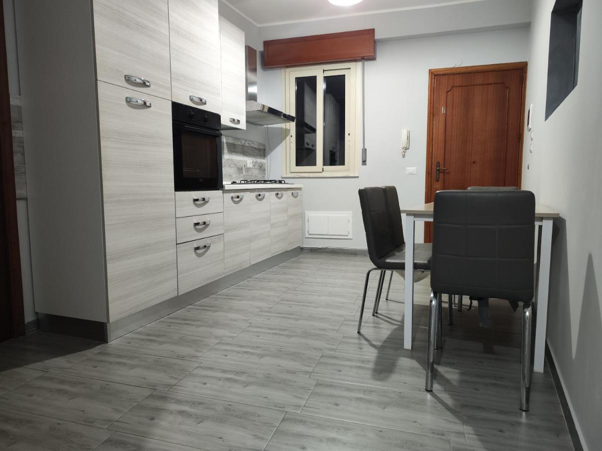 Sicily Travel Apartment'S 2 Giardini-Naxos Buitenkant foto